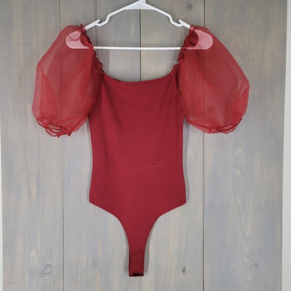 ASTR The Label Puff Sleeve Bodysuit Women Medium‎ Maroon Red
